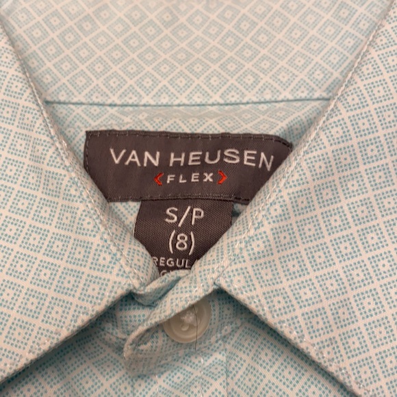 Van Heusen boys button down shirt - Picture 2 of 2